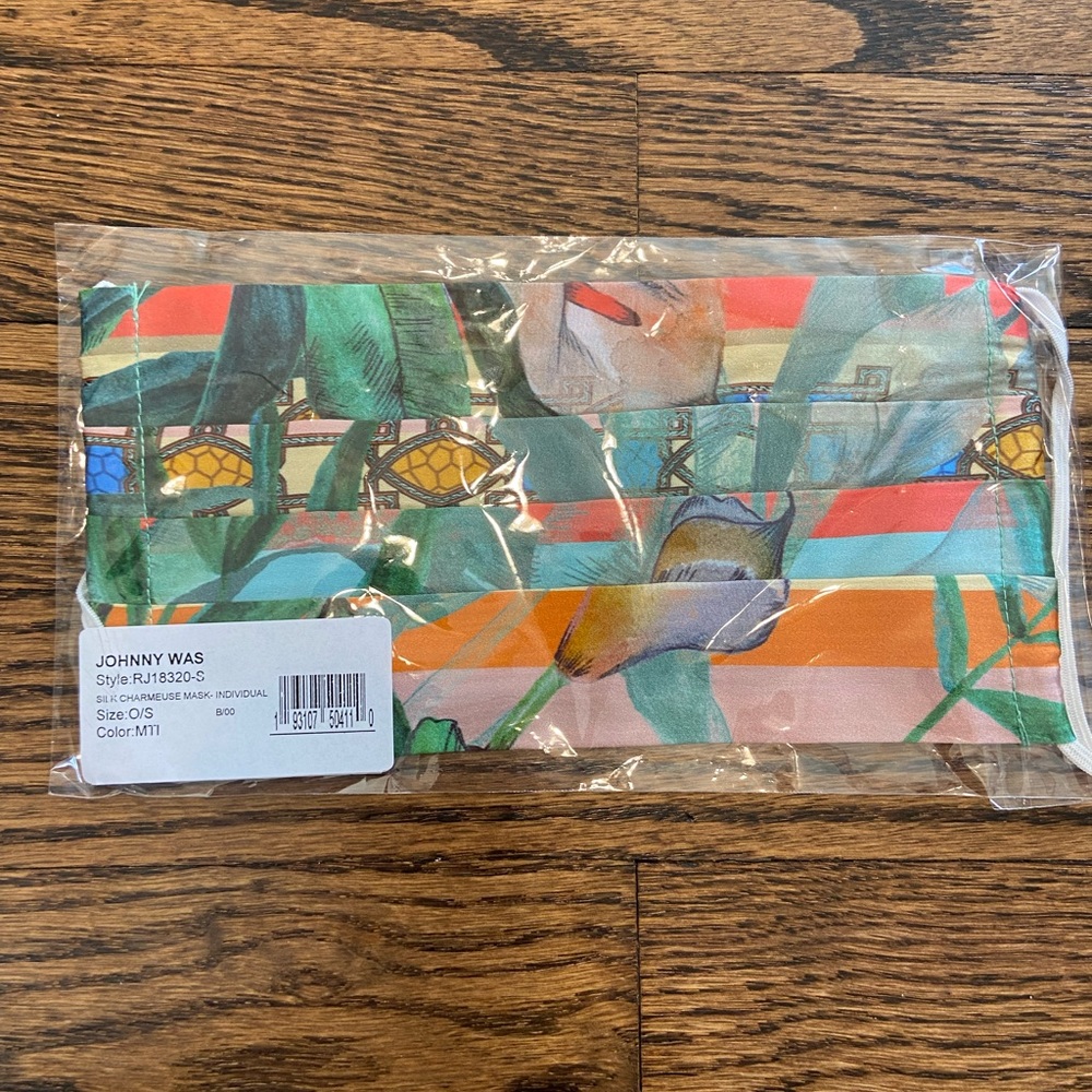 NWT Johnny Was silk face mask